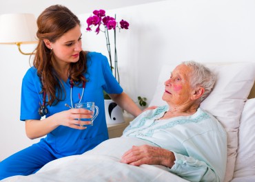 Hasta Bakıcı ve Yaşlı Bakımı Kursu